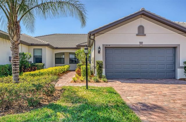 Sold home at 17654 Camden Drive, Bradenton, FL 34202